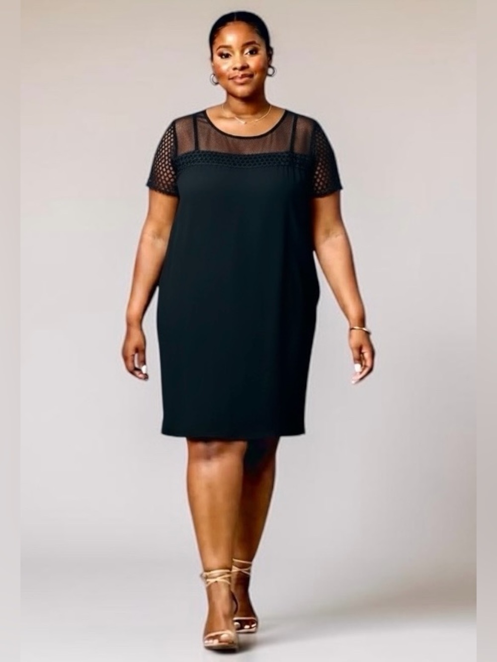 PRE-OWNED         BLACK PARTY DRESS WITH MESH  PLUS SIZE 24W-3X KNEE LENGTH